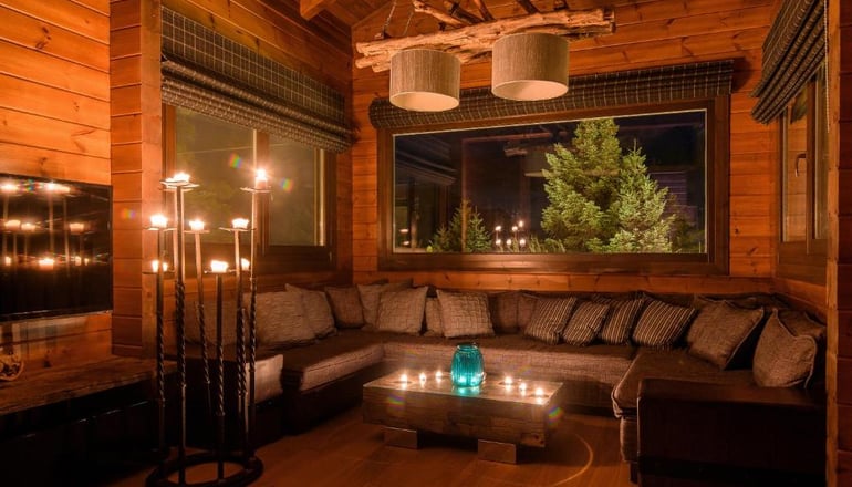 Aelia Parnassus Chalet